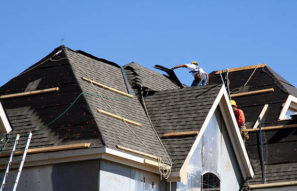 Best Roof Maintenance Services  in Clearlake Oaks, CA